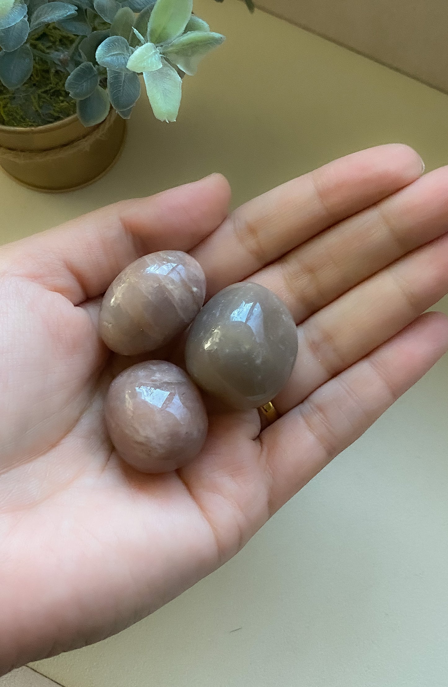 Peach Moonstone Tumble